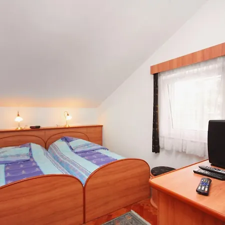 Apartment Apartments By The Sea Malinska Vantacici