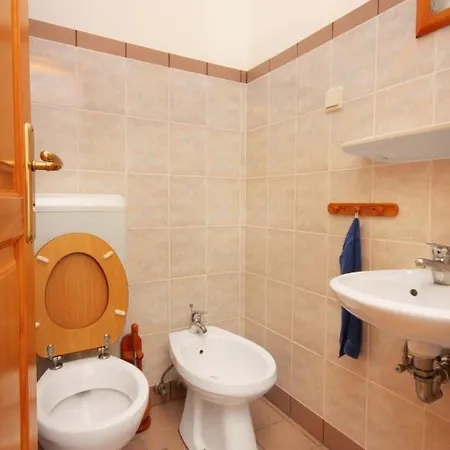 Apartments By The Sea Malinska * Vantacici