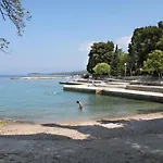 Apartments By The Sea Malinska *